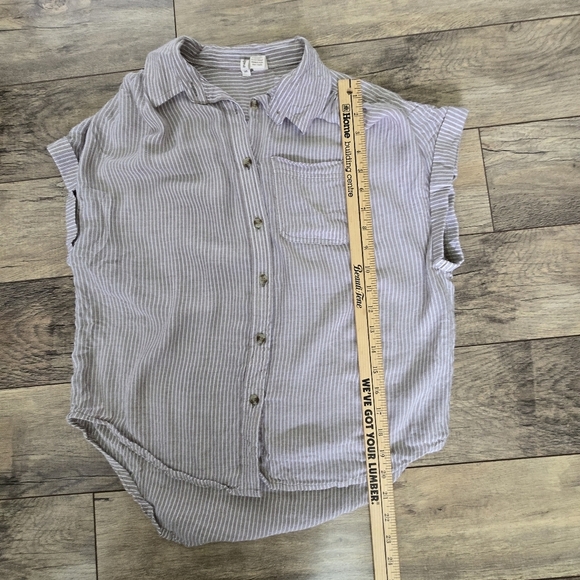 Japna Striped Button-Up Women's Medium Top - Picture 4 of 8